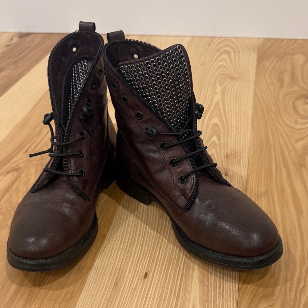 Sheridan Mia Stylish Burgundy Leather Women’s  Boots